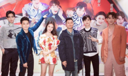 麻豆白,揭秘时尚界的璀璨新星